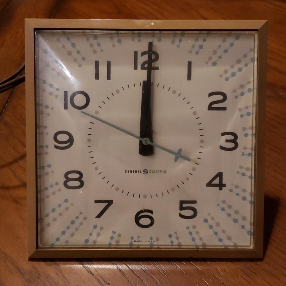 Vintage GE Clock